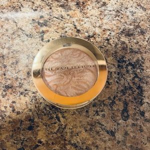 Makeup Revolution Highlighter Reloaded